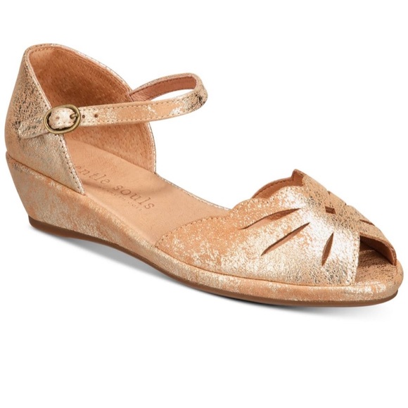 New Gentle Souls Lily Moon Gold Sandals 